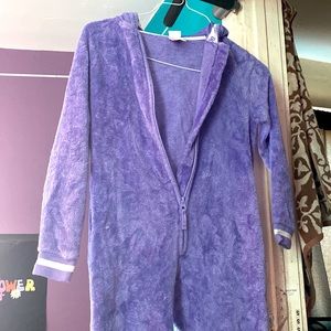 Super warm pajamas has a small hole and needs a little sewing but over all great